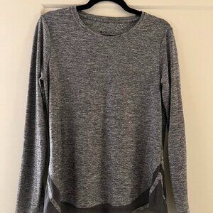 Grey long sleeve Athleta top